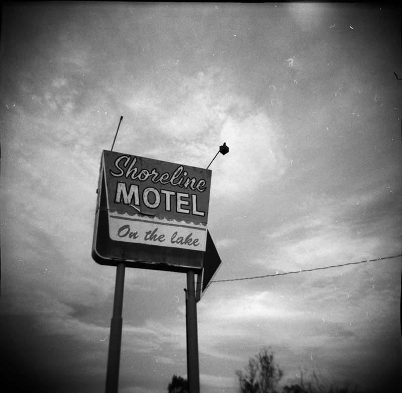 shoreline motel